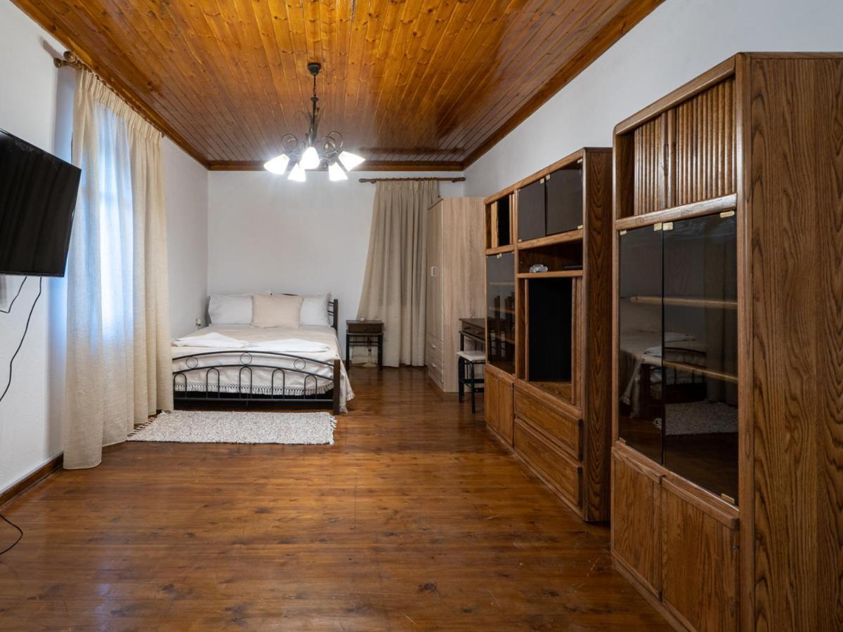 Villa Tzaniana Apomarma Buitenkant foto