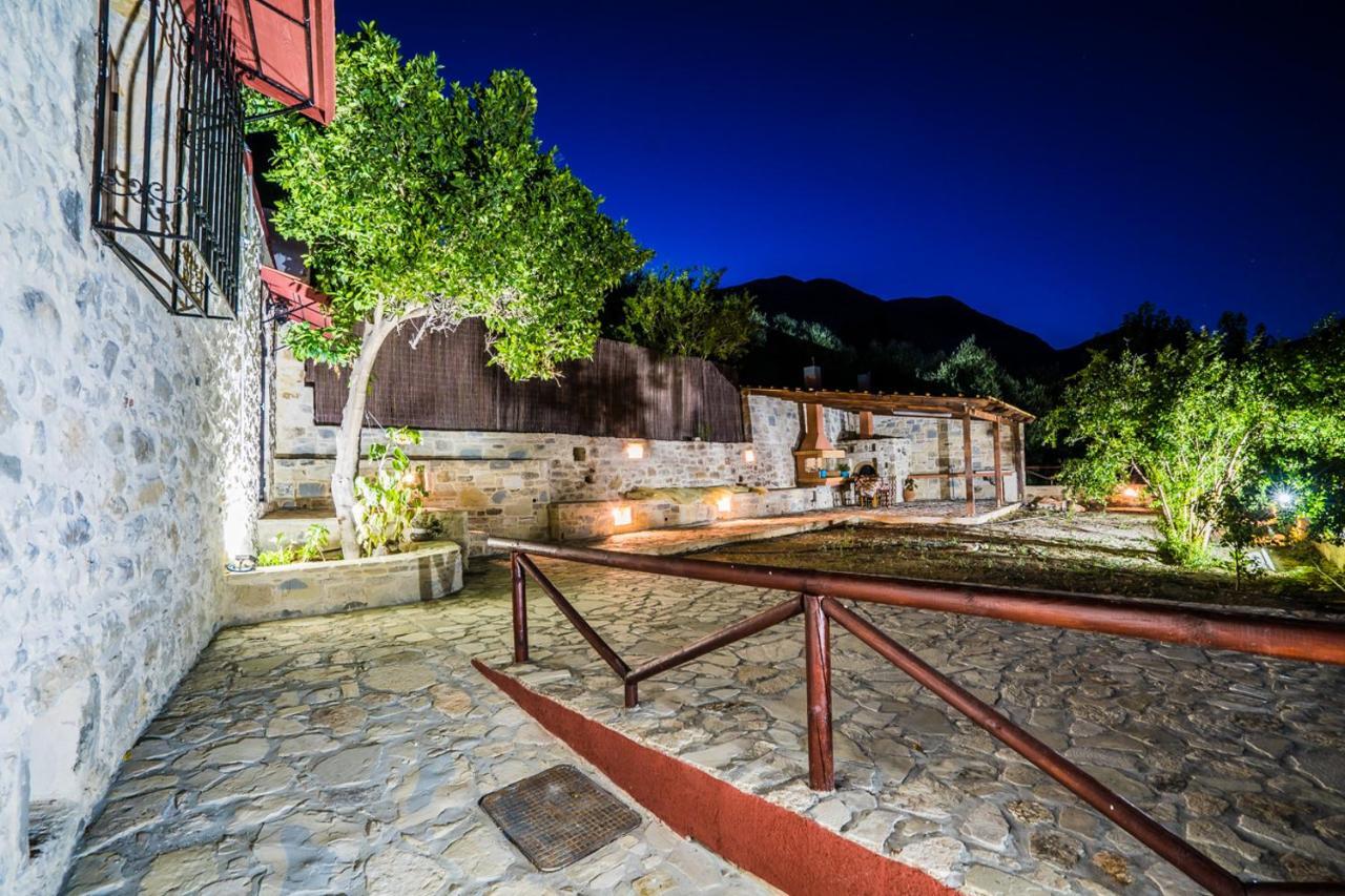 Villa Tzaniana Apomarma Buitenkant foto